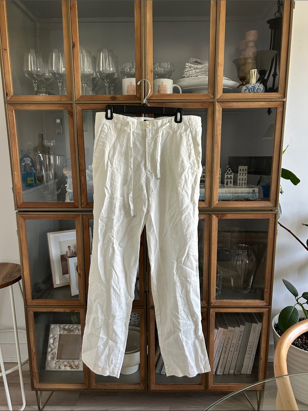 Hugo Boss White 100% Linen Pants with Waist Belt